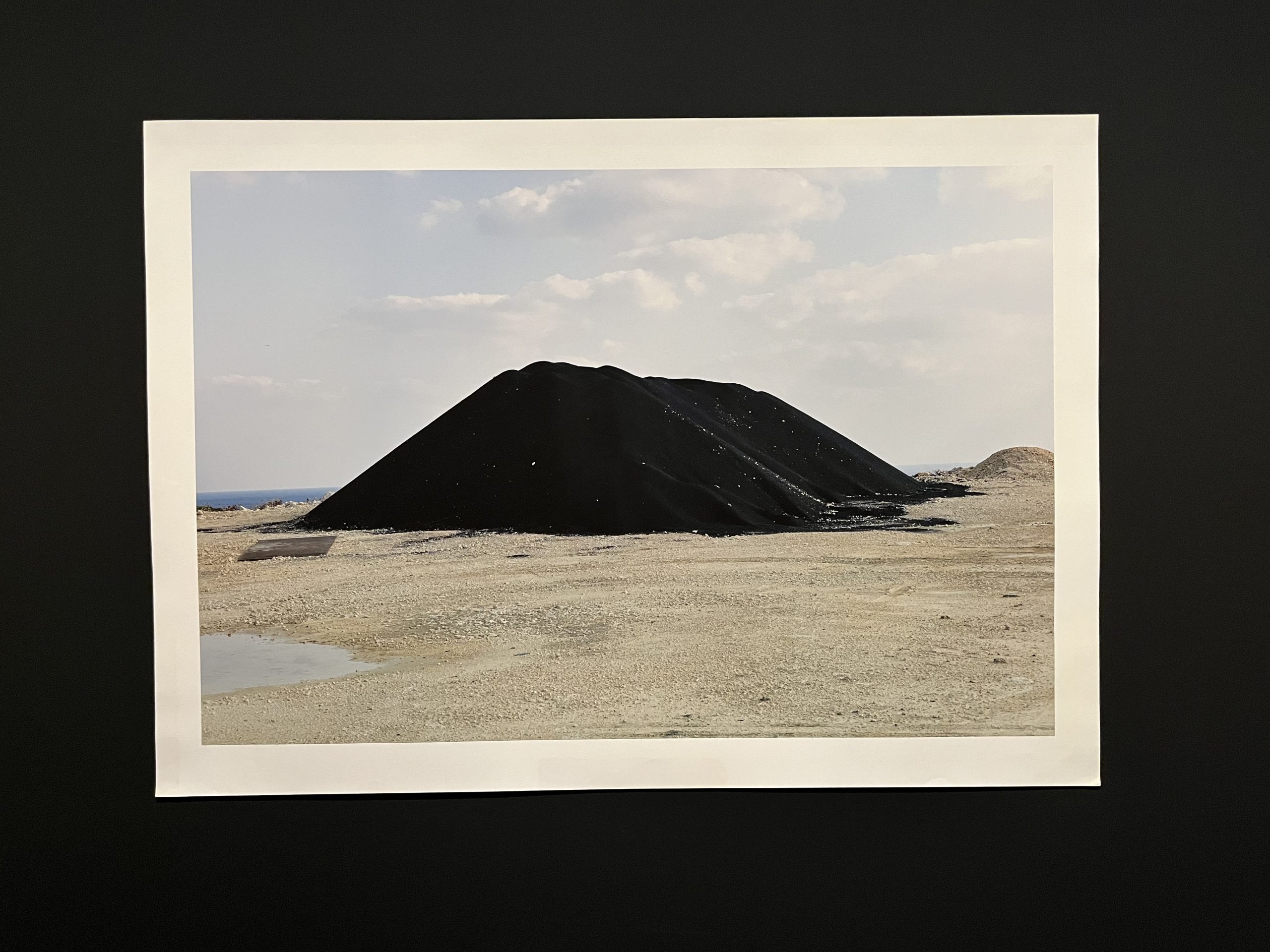 伊波リンダの写真シリーズ
「searchlight」